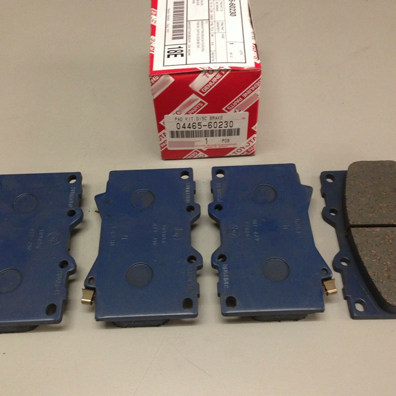 Má phanh trước Toyota Land Cruiser 04465-60230, bán trực tiếp từ nhà máy